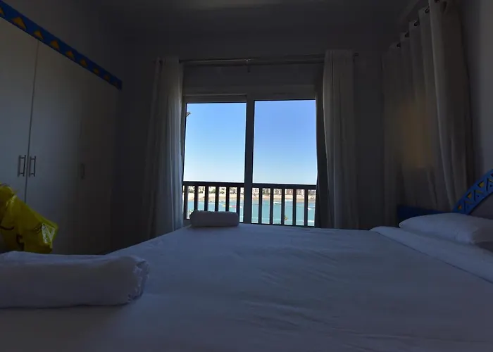 Lagoon View Penthouse - El Gouna Paradise Escape